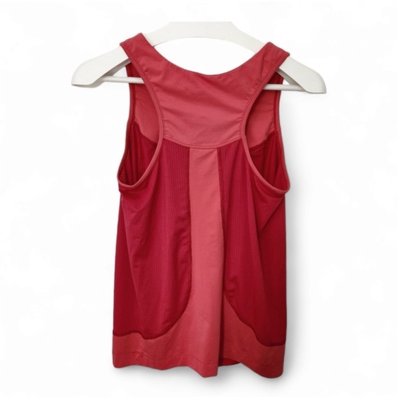 ARC’TERYX Tank Fitness Gym size Medium pink - Picture 3 of 6